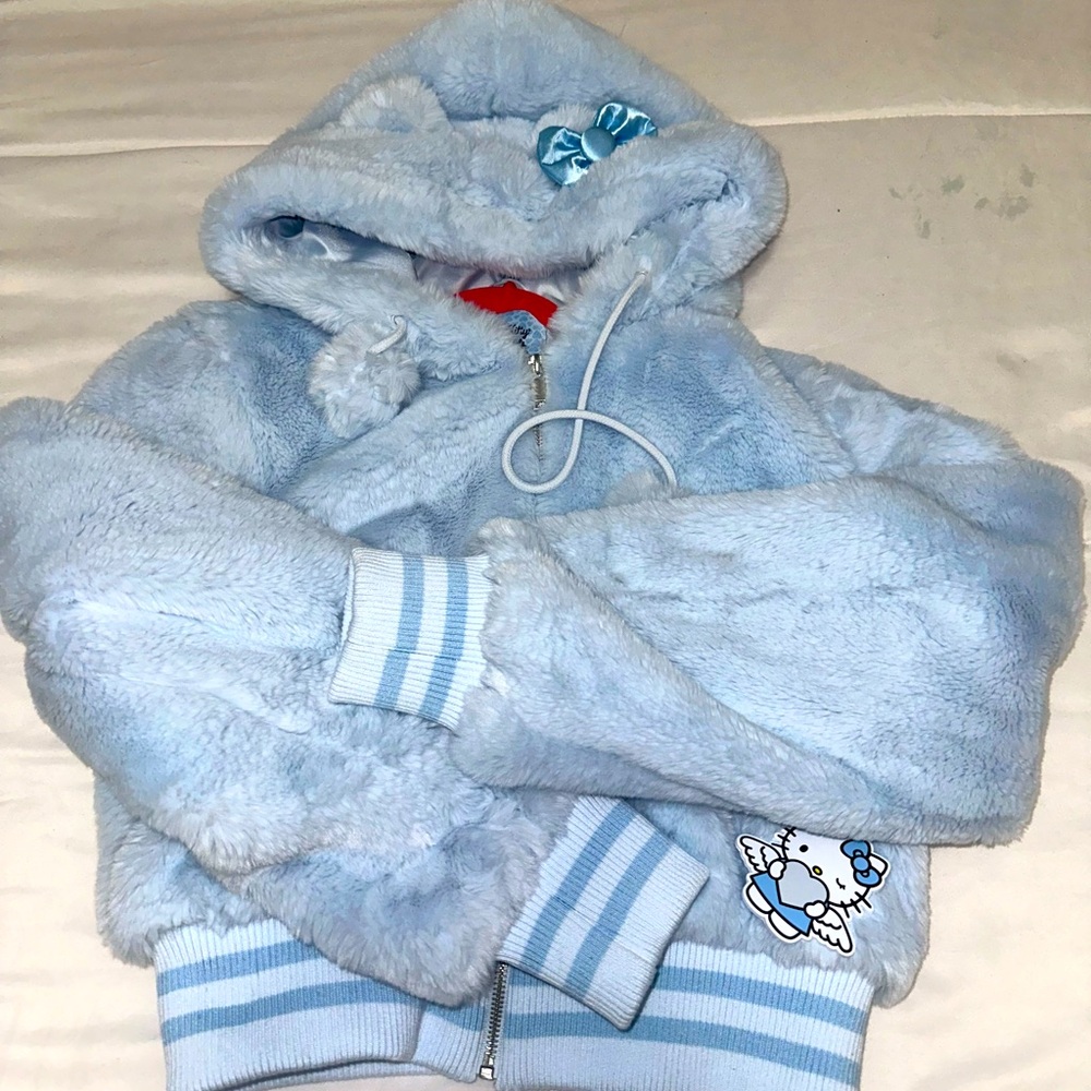 Hello kitty Sweater - Picture 5 of 5